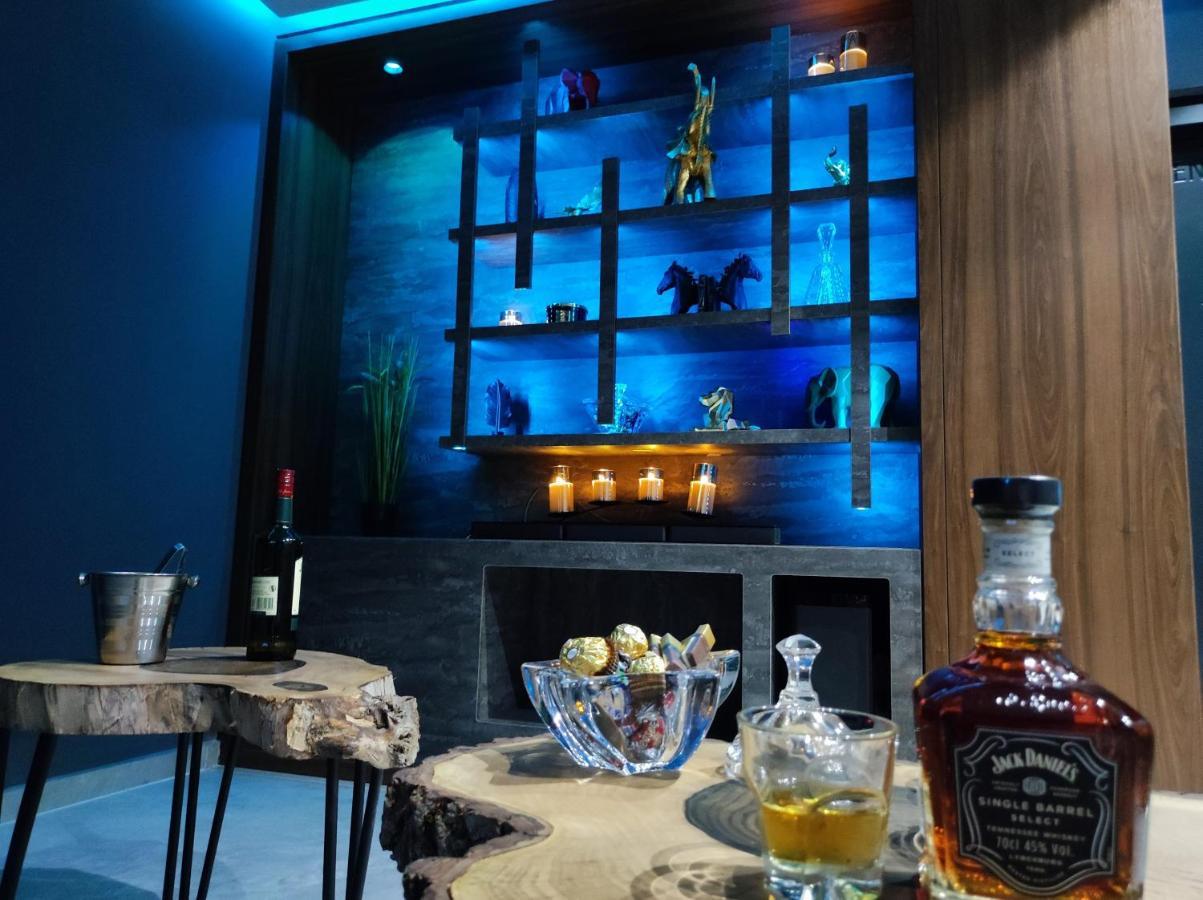 Pentlux - Spa Penthouse In The Heart Of Skopje Luaran gambar