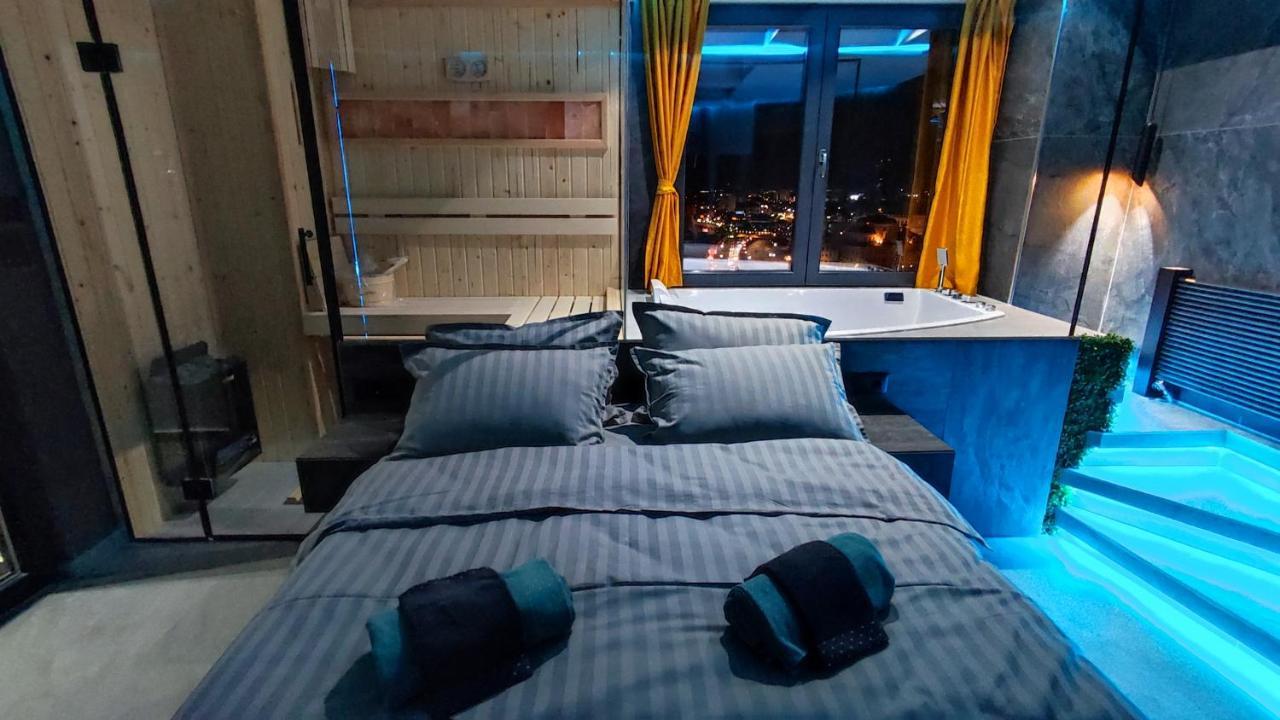 Pentlux - Spa Penthouse In The Heart Of Skopje Luaran gambar