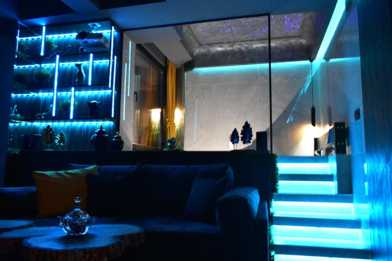 Pentlux - Spa Penthouse In The Heart Of Skopje Luaran gambar