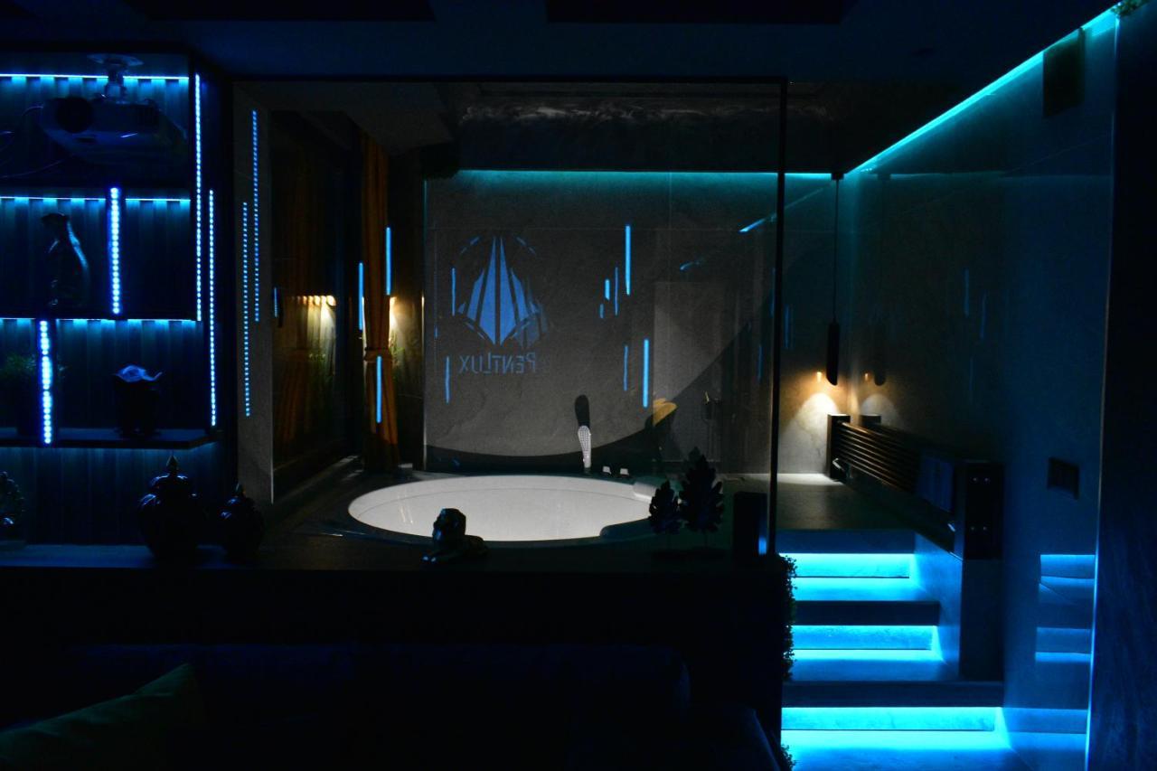 Pentlux - Spa Penthouse In The Heart Of Skopje Luaran gambar