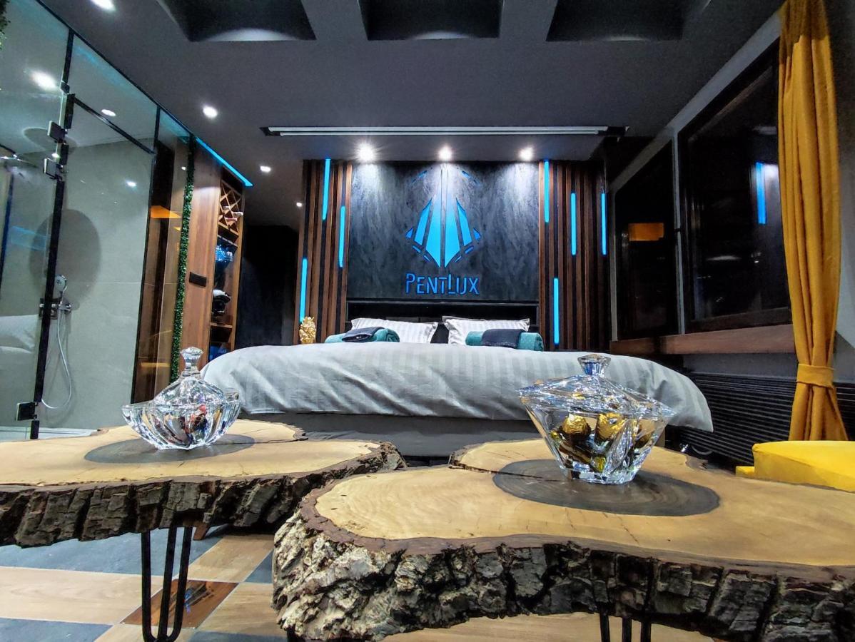Pentlux - Spa Penthouse In The Heart Of Skopje Luaran gambar