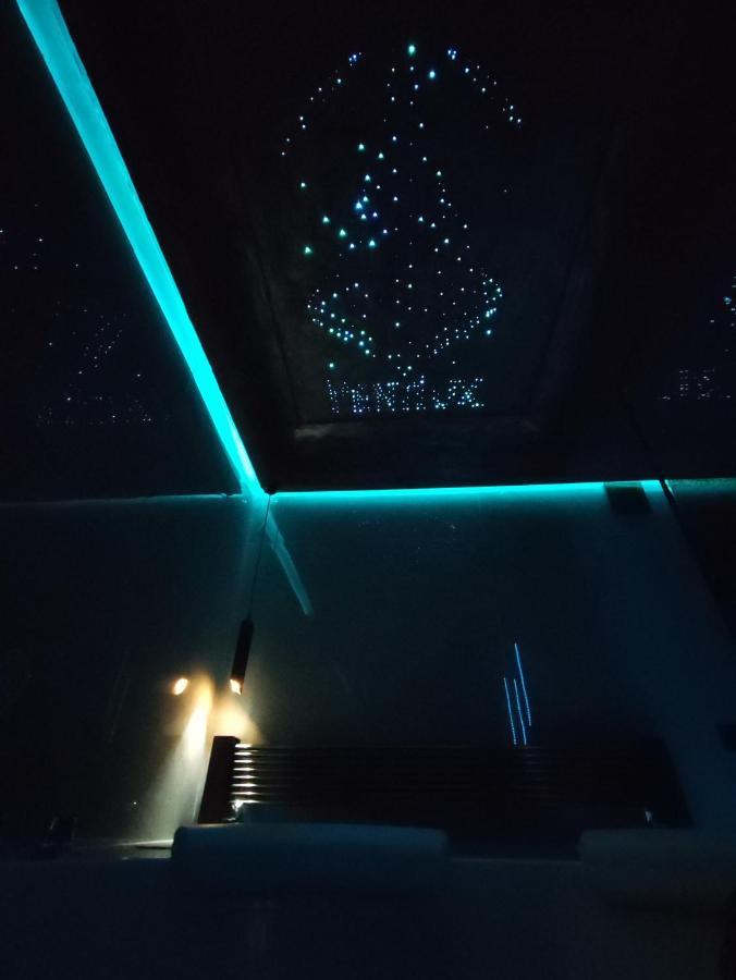 Pentlux - Spa Penthouse In The Heart Of Skopje Luaran gambar