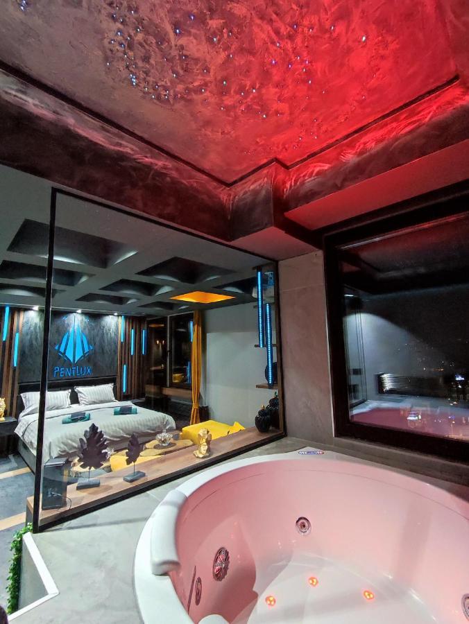 Pentlux - Spa Penthouse In The Heart Of Skopje Luaran gambar