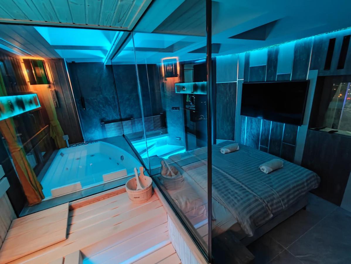Pentlux - Spa Penthouse In The Heart Of Skopje Luaran gambar